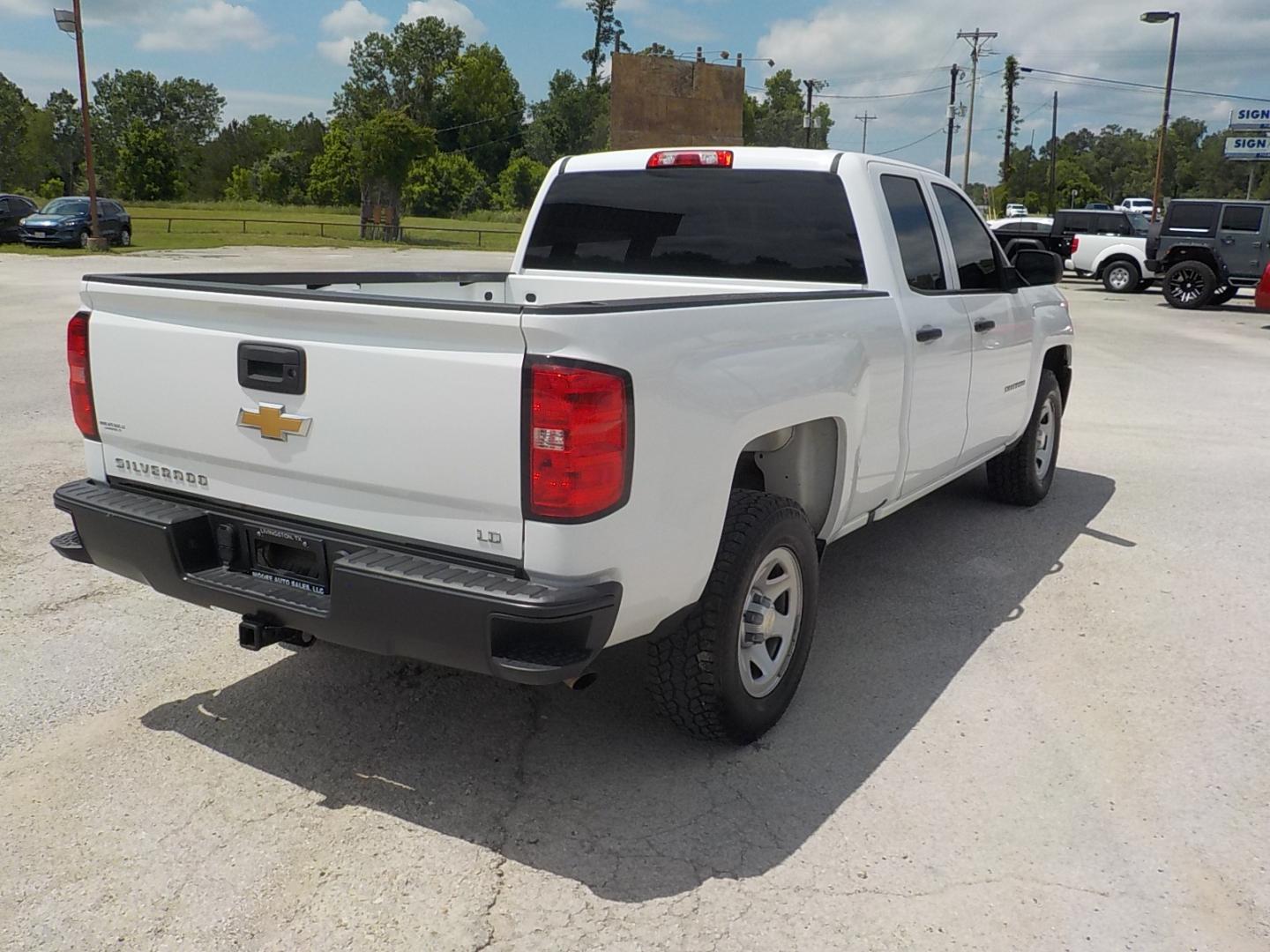 2019 White /Gray Chevrolet Silverado 1500 (2GCRCNEC5K1) with an 5.3L V8 engine, Auto transmission, located at 1617 W Church Street, Livingston, TX, 77351, (936) 327-3600, 30.710995, -94.951157 - Work truck Deluxe!! For under 20K!! - Photo#6